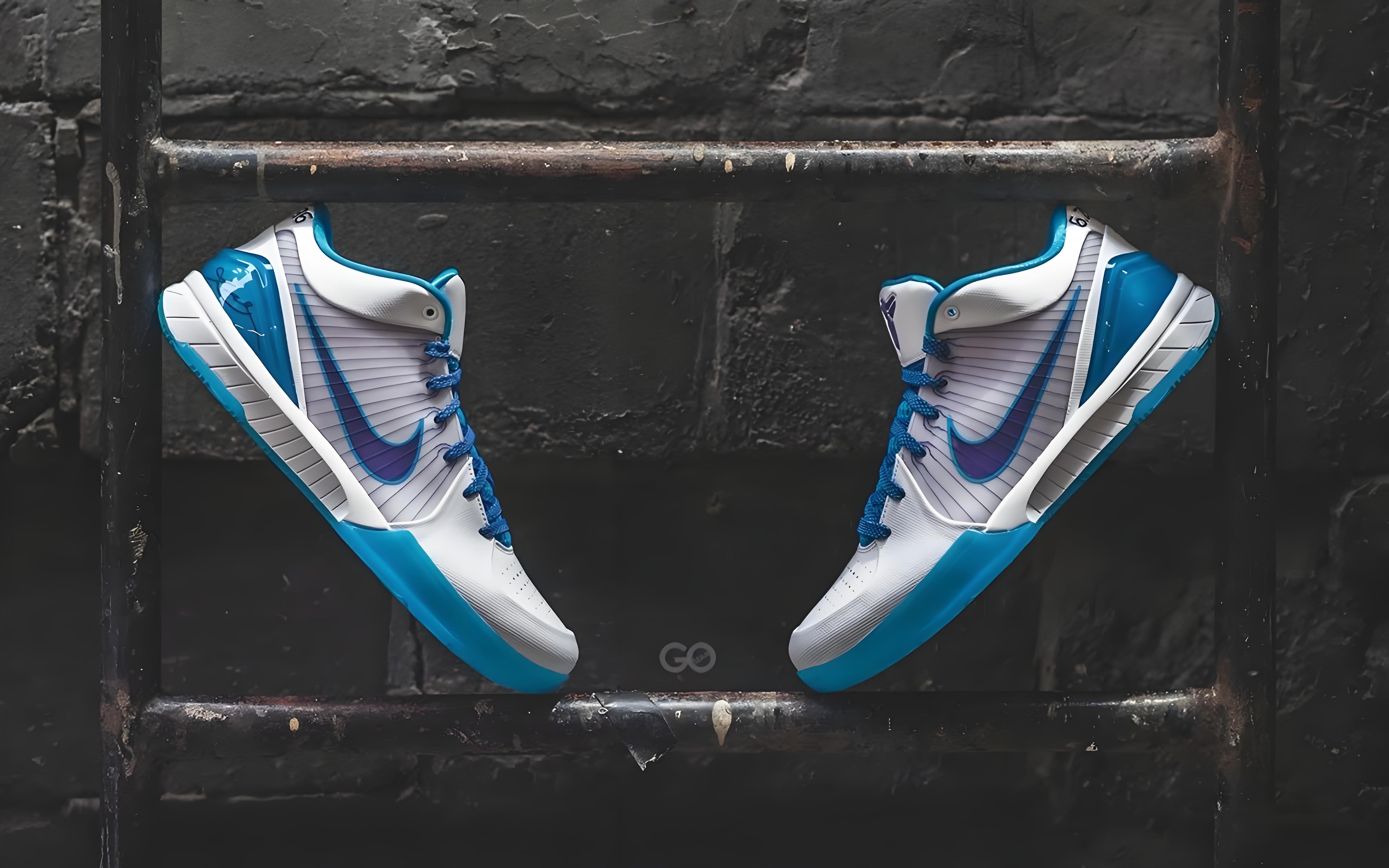 Nike%20Zoom%20Kobe%204%20(2).jpg
