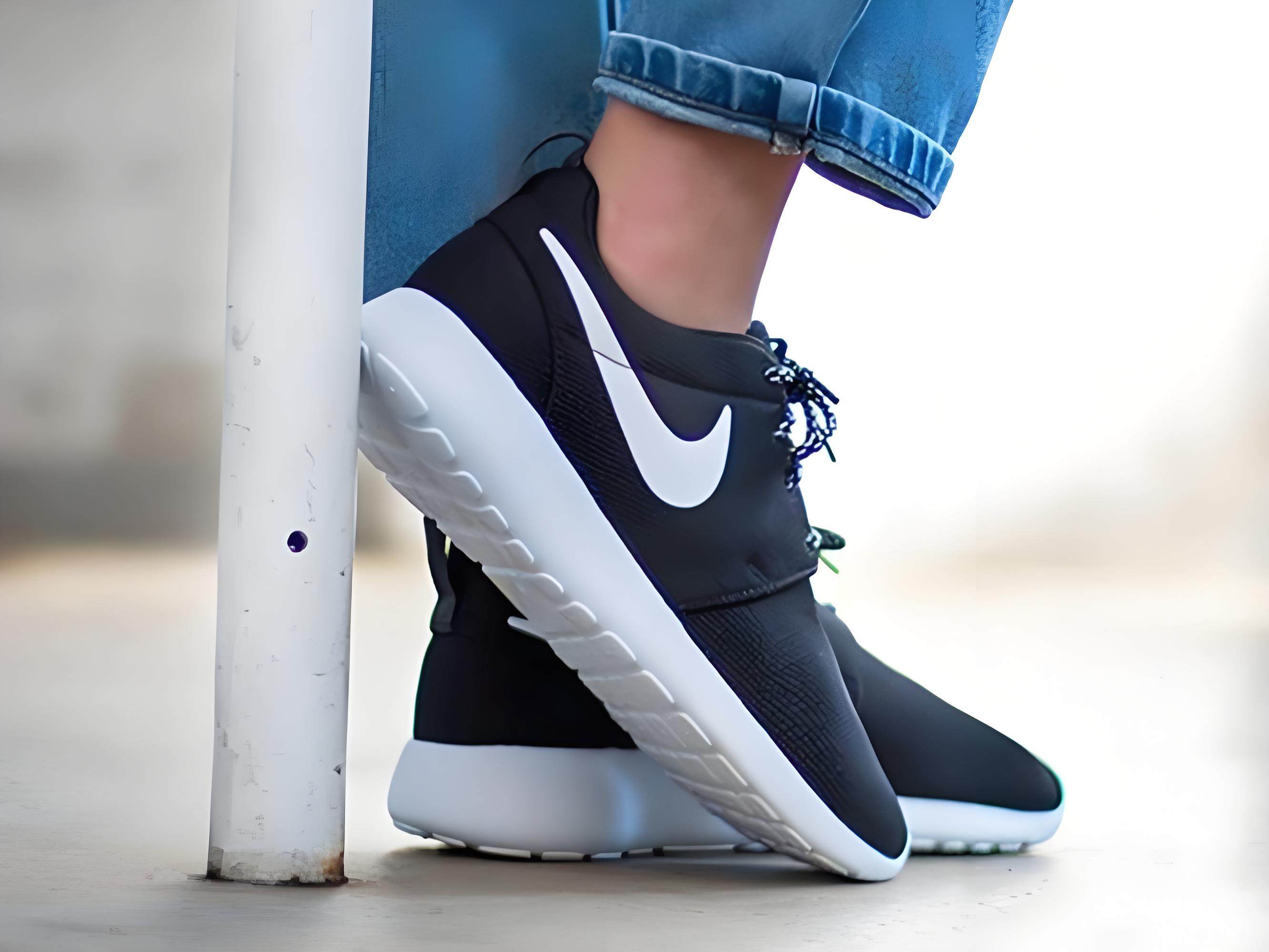 Nike%20Roshe%20Run%20(2).jpg